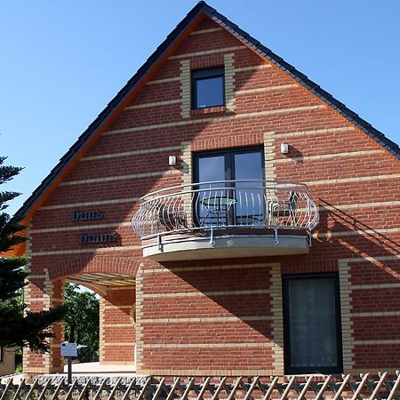 Haus Hanni Priepert Eksteriør billede